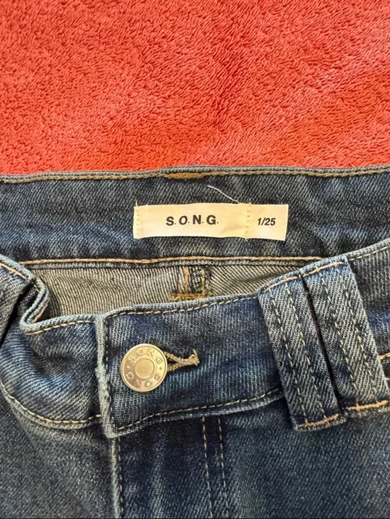 Women's Dark Blue Flare Jeans with Front Patch Pockets - Picture 5 of 5